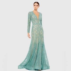 MAC DUGGAL NWOT 79291 Beaded Illusion Long Sleeve Plunge Neck Gown